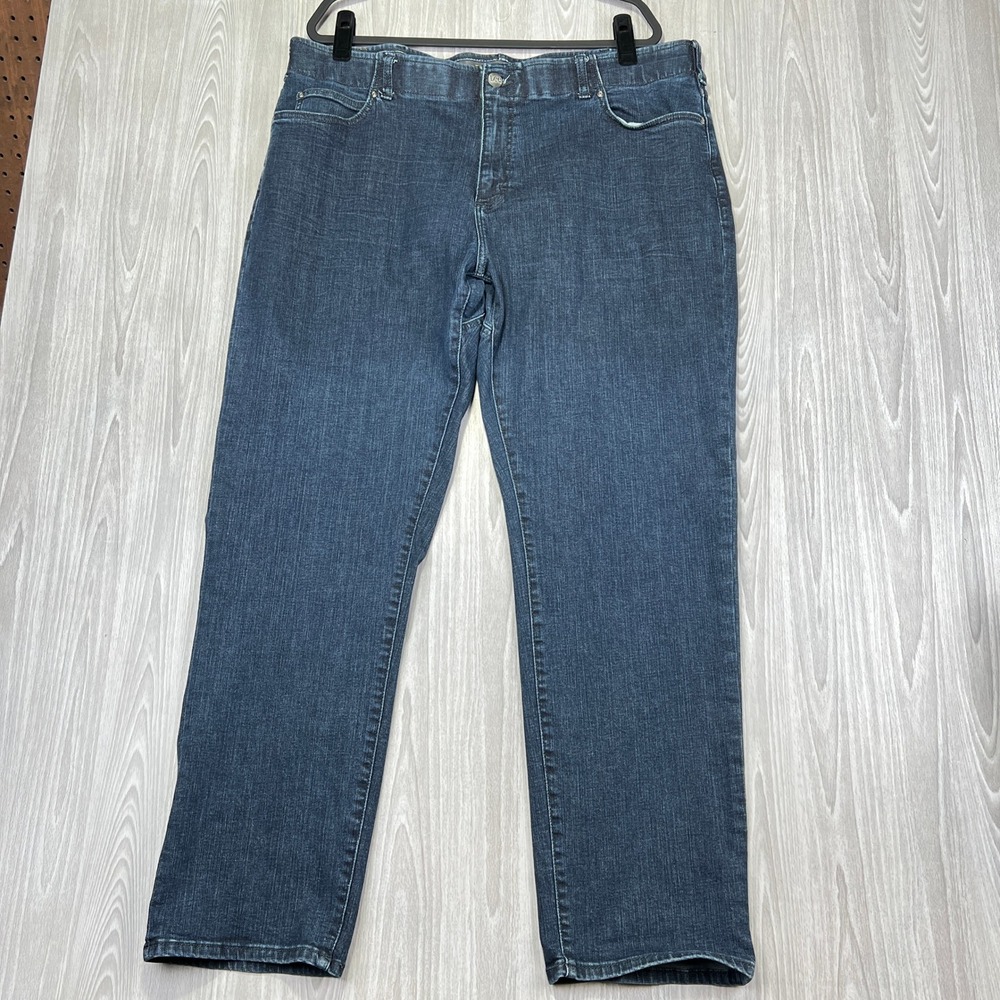 Lee Extreme Motion Athletic Fit Tapered Leg Jeans Mens 40x32 Dark Wash EUC - Picture 2 of 7